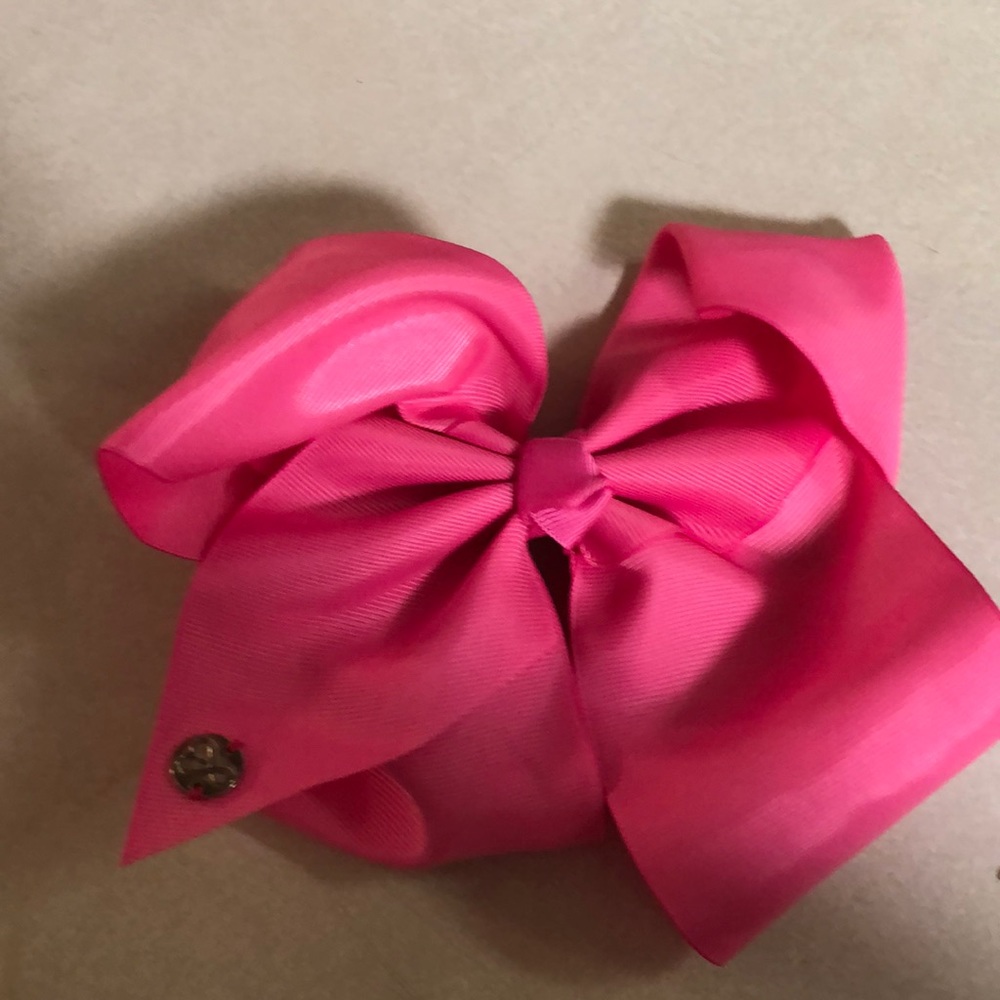 Pink Jojo Siwa bow